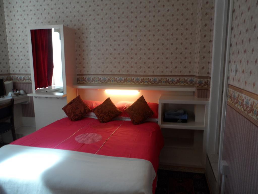 Galway Guest House Weymouth Pokoj fotografie